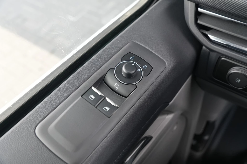 Ford E-Transit Custom – foto 18