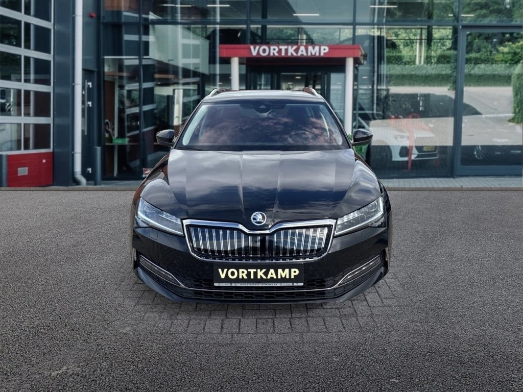 Škoda Superb – foto 8