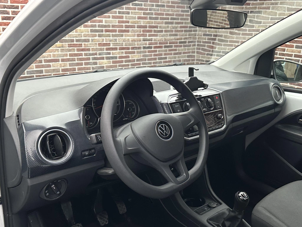 Volkswagen up! – foto 11