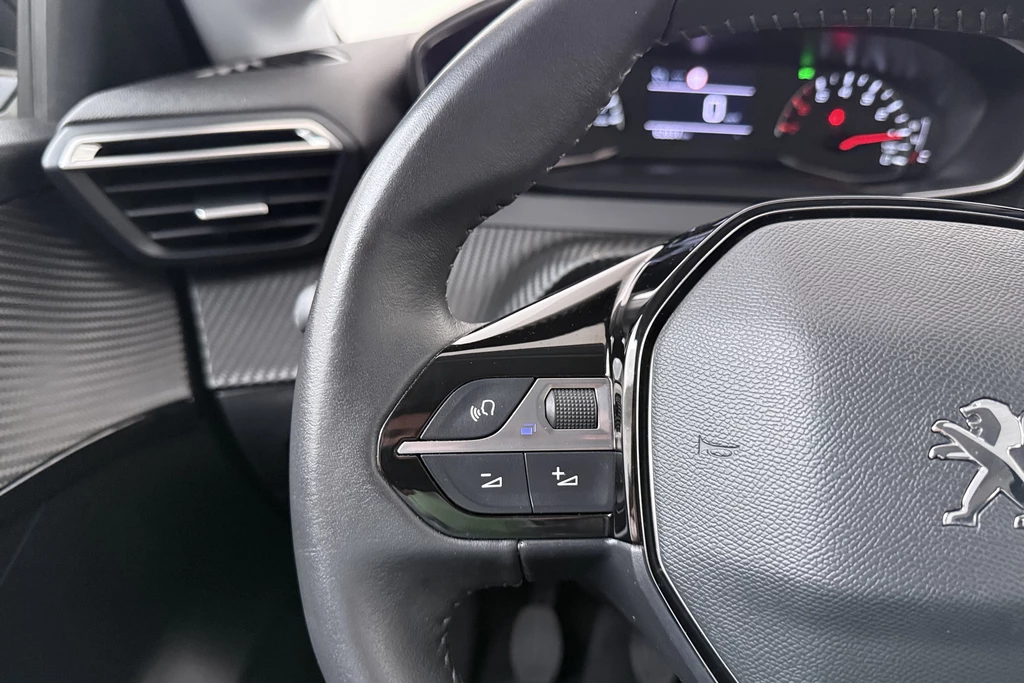 Peugeot 208 – foto 16
