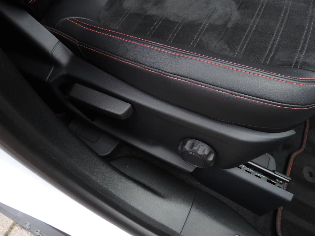 Ford Kuga – foto 17
