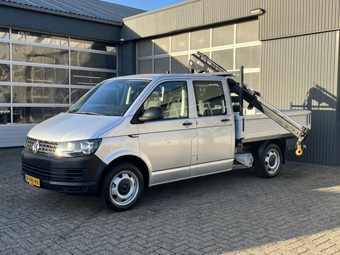 Volkswagen Transporter 2.0 TDI L2H1 DC Openlaadbak Pick-up Hiab laadkraan 013-T Airco Cruise controle Telefoonverbinding Navigatiesysteem 6-Persoons Euro 6 P-up