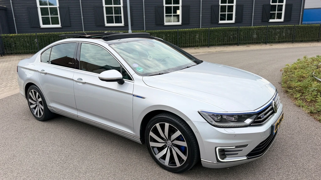 Volkswagen Passat – foto 10