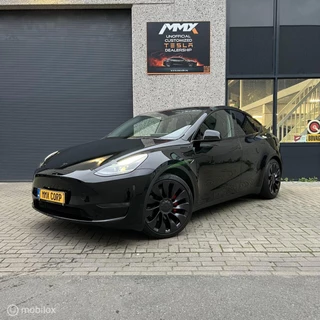 Tesla Model Y – thumbnail 1