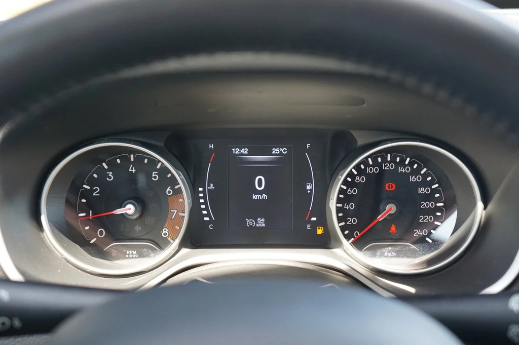 Jeep Compass – foto 16