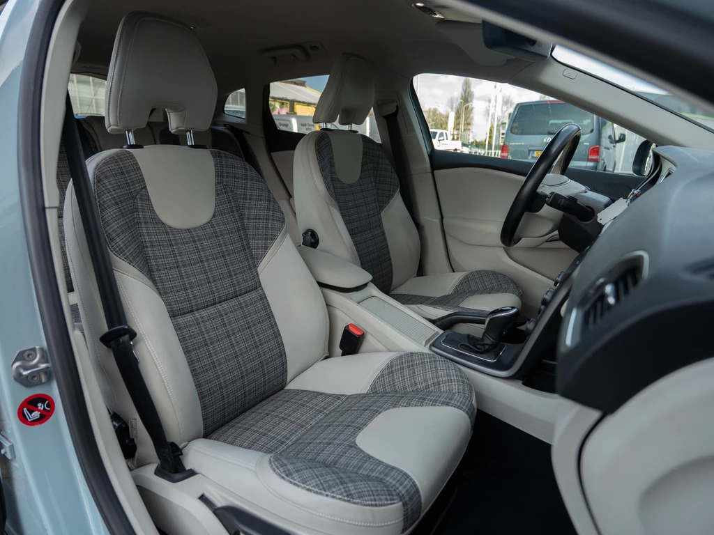 Volvo V40 – foto 18