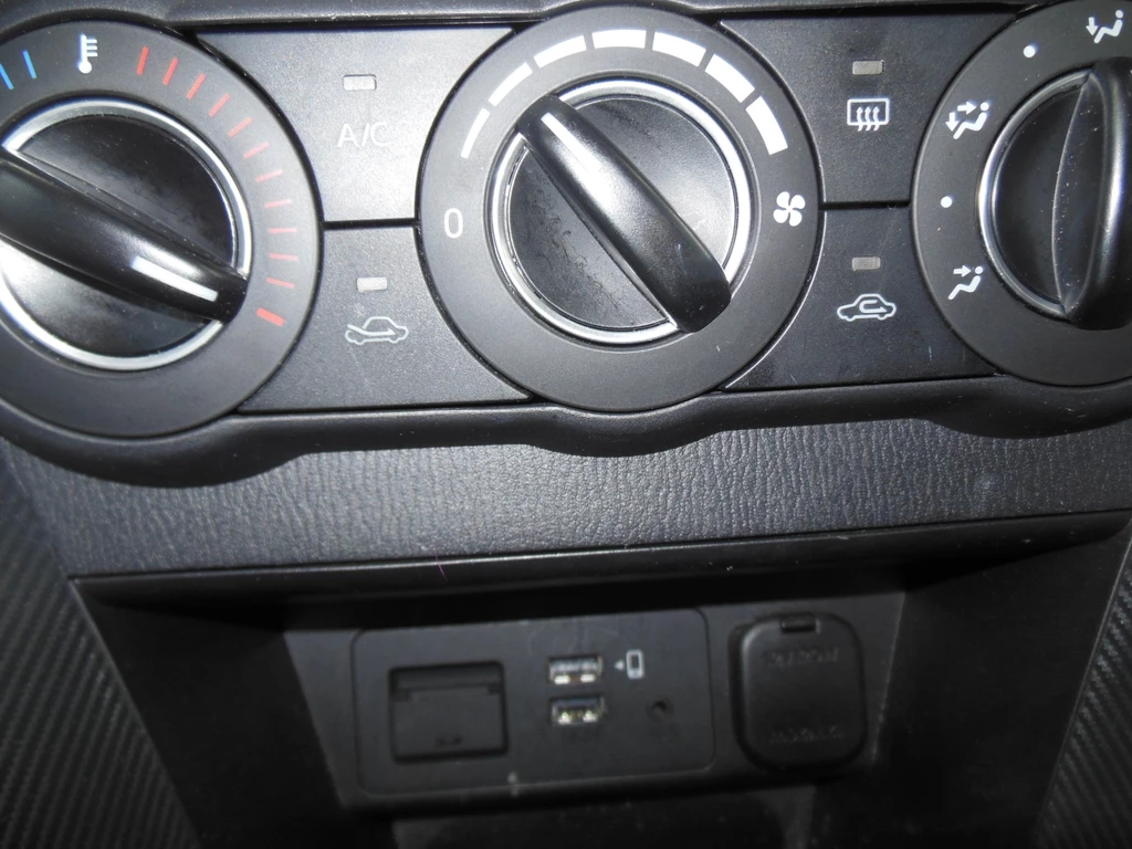 Mazda 2 – foto 17