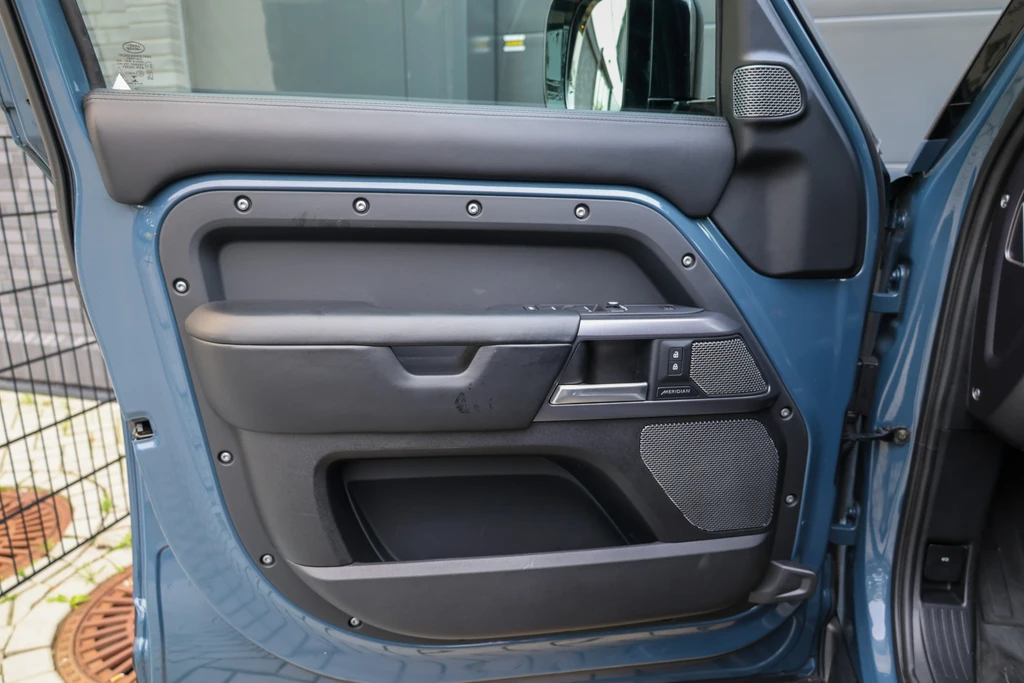 Land Rover Defender – foto 25