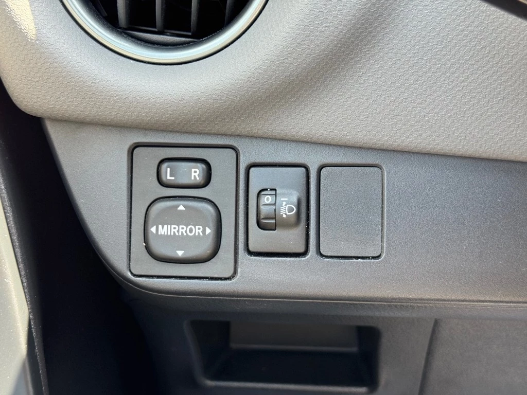 Toyota Yaris – foto 11