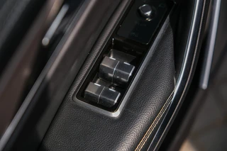 Jaguar F-PACE – thumbnail 21
