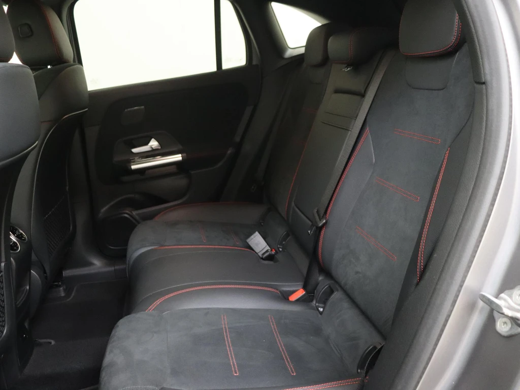 Mercedes-Benz EQA – foto 12