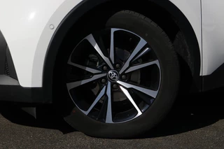 Toyota C-HR – thumbnail 8