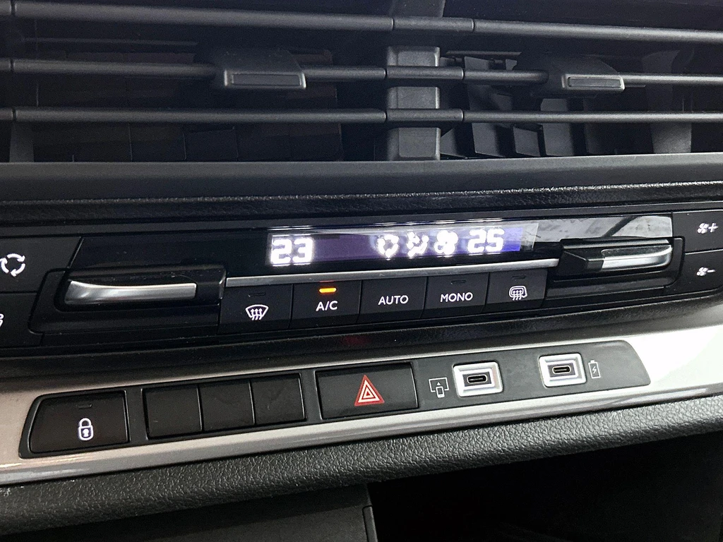 Opel Vivaro – foto 19