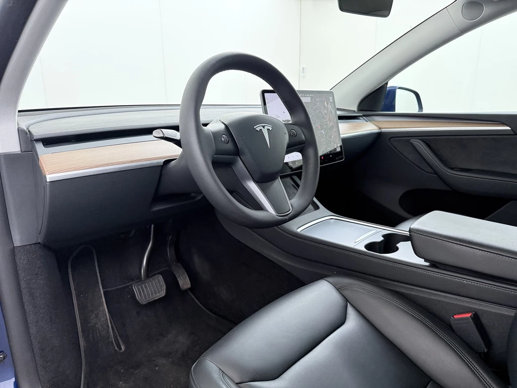 Tesla Model Y – foto 15