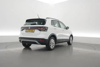 Volkswagen T-Cross – thumbnail 3