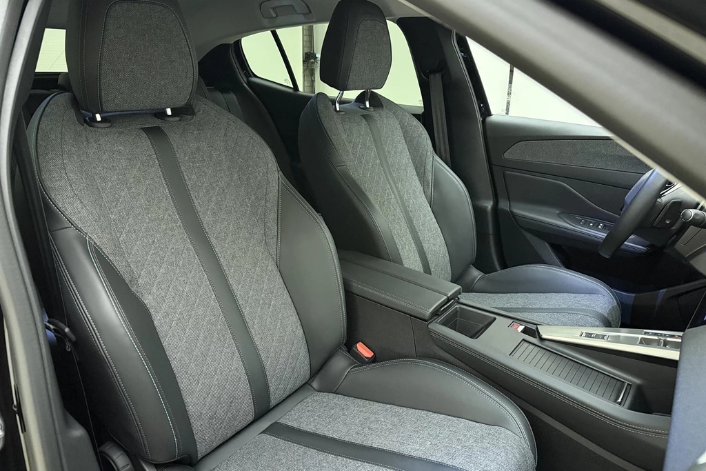Peugeot 408 – foto 14