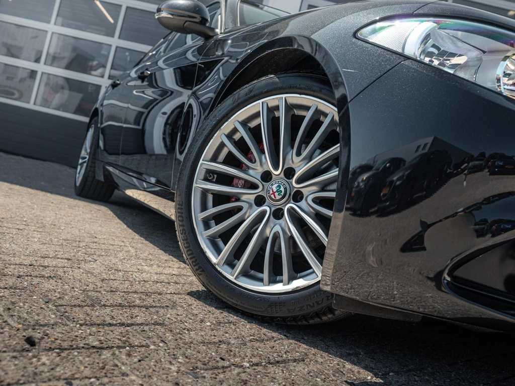 Alfa Romeo Giulia – foto 12