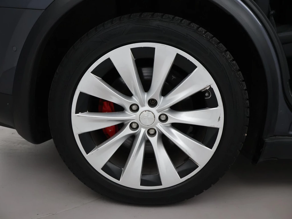 Tesla Model X – foto 79