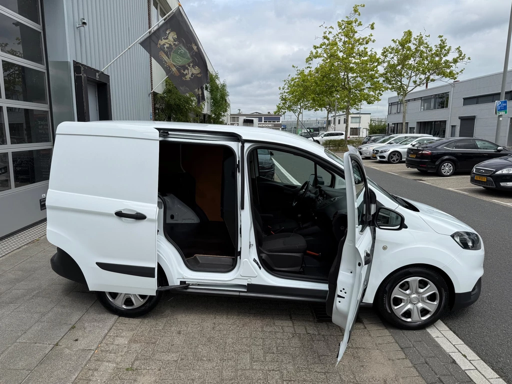 Ford Transit Courier – foto 16