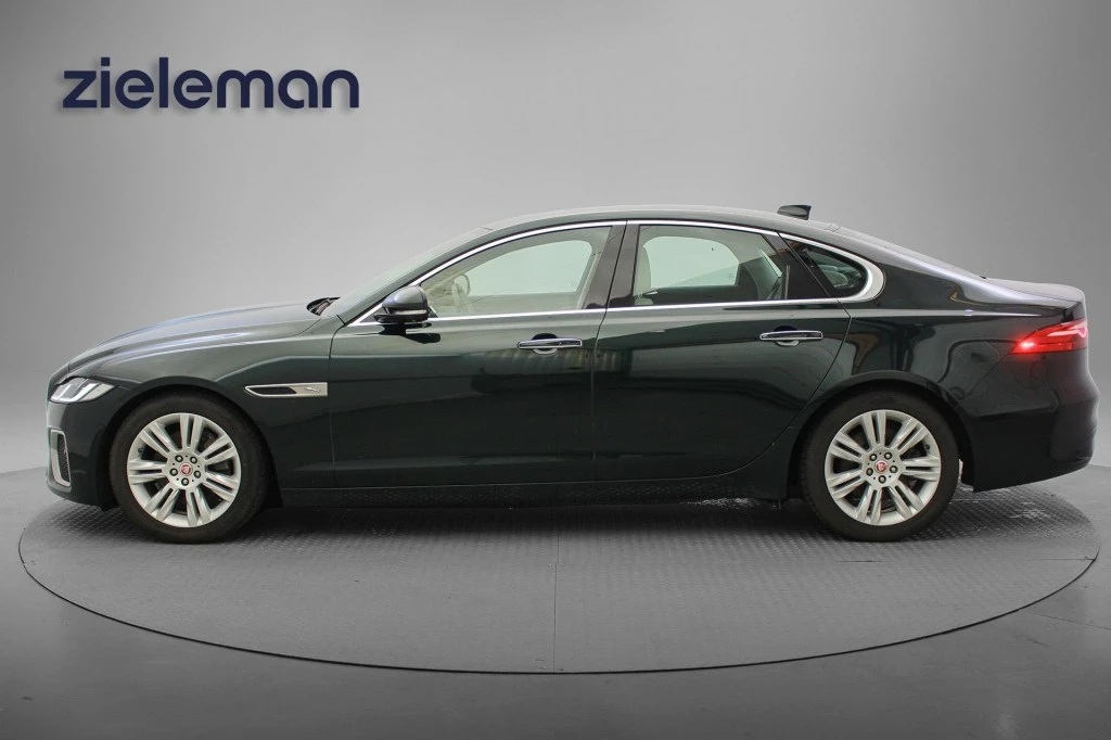 Jaguar XF – foto 2