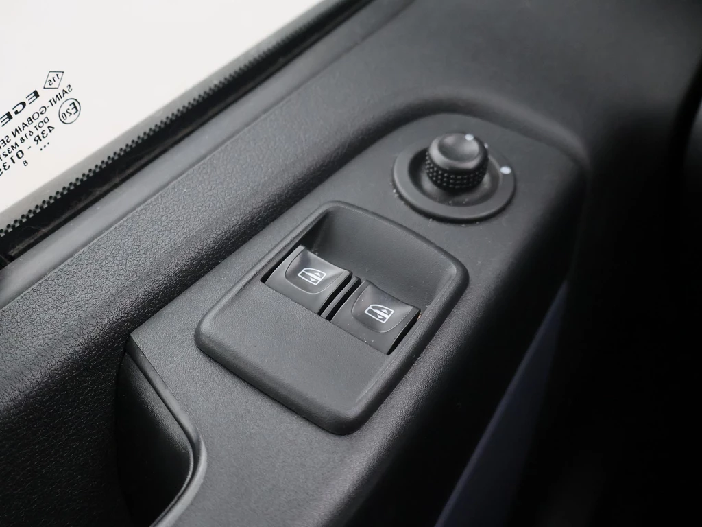 Opel Vivaro – foto 34