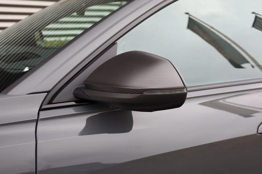 Audi RSQ8 – foto 17