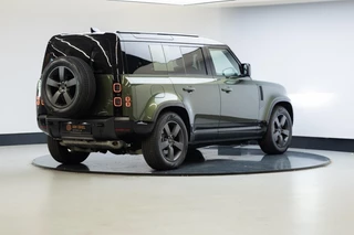 Land Rover Defender – thumbnail 5