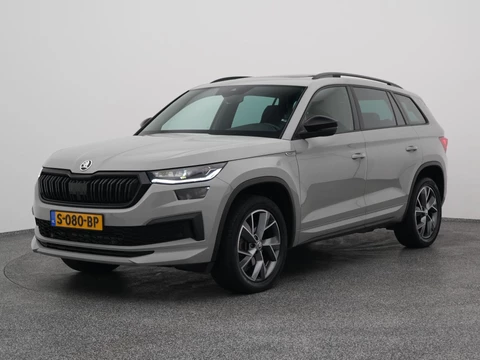 Škoda Kodiaq 1.5 TSI 150 PK DSG-7 Sportline Business 7-Pers. | FACELIFT | PANO | CAMERA | STOELVERW.