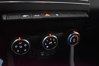 Renault Clio – thumbnail 24