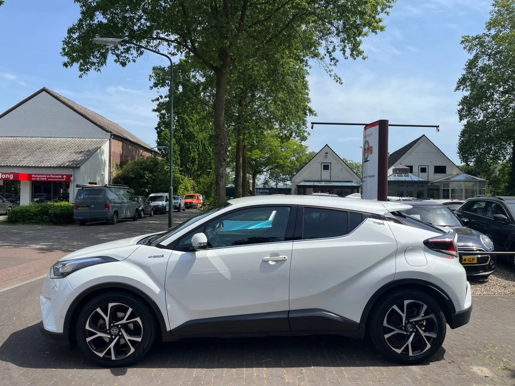 Toyota C-HR – foto 2