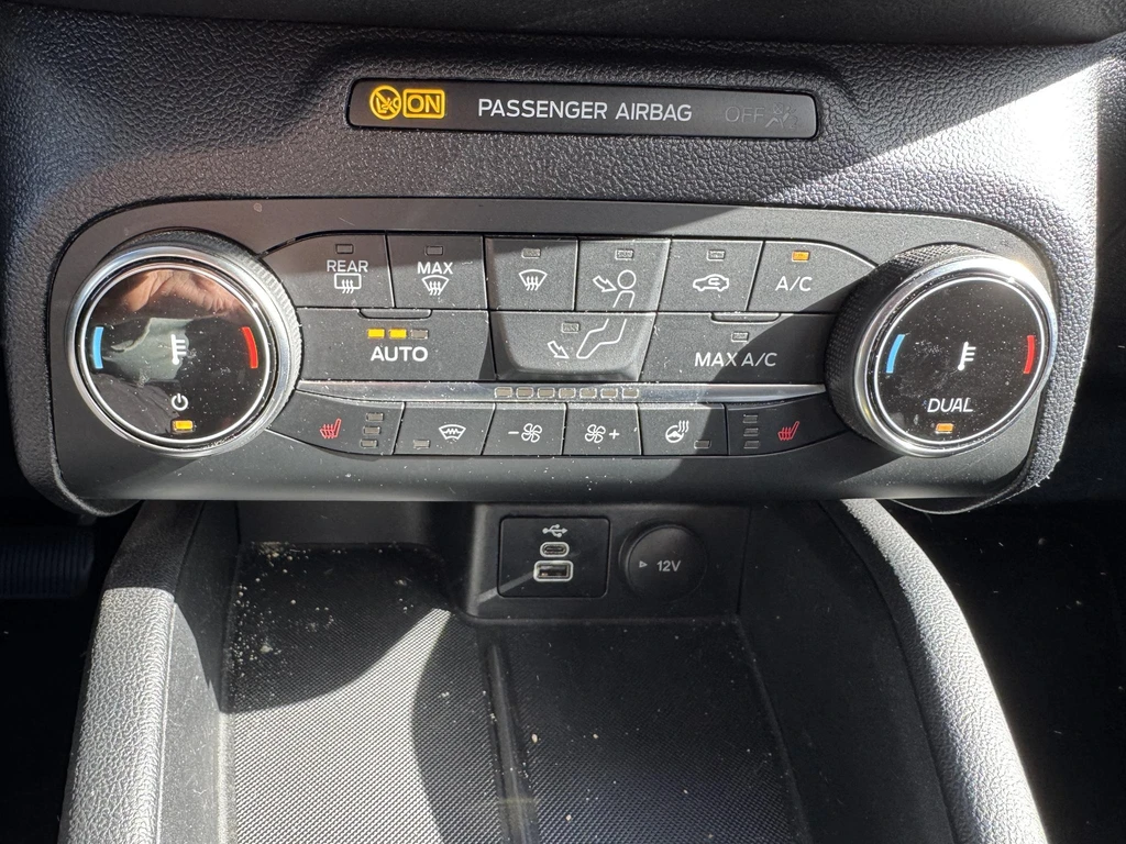 Ford Kuga – foto 18