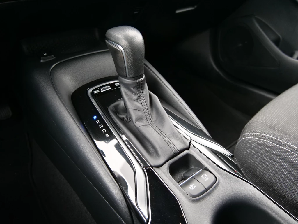 Toyota Corolla Touring Sports – foto 15