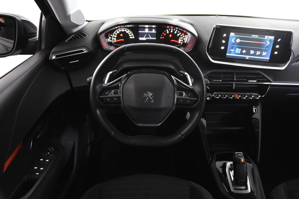 Peugeot 208 – foto 24
