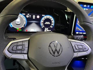 Volkswagen Golf – thumbnail 24
