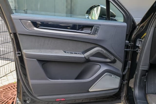 Porsche Cayenne – thumbnail 24