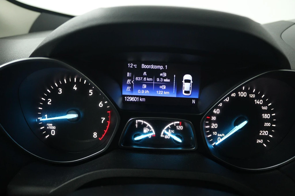 Ford Kuga – foto 13