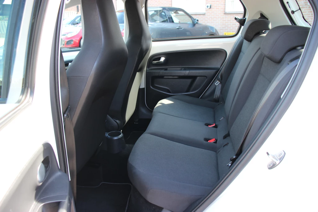Volkswagen up! – foto 12