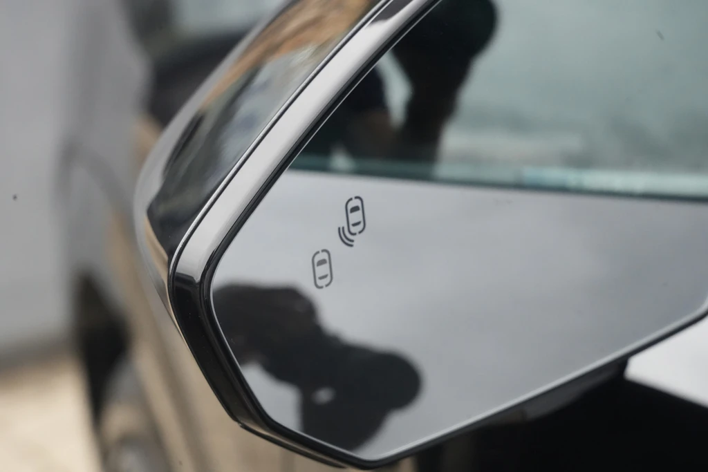 Lynk & Co 08 – foto 25