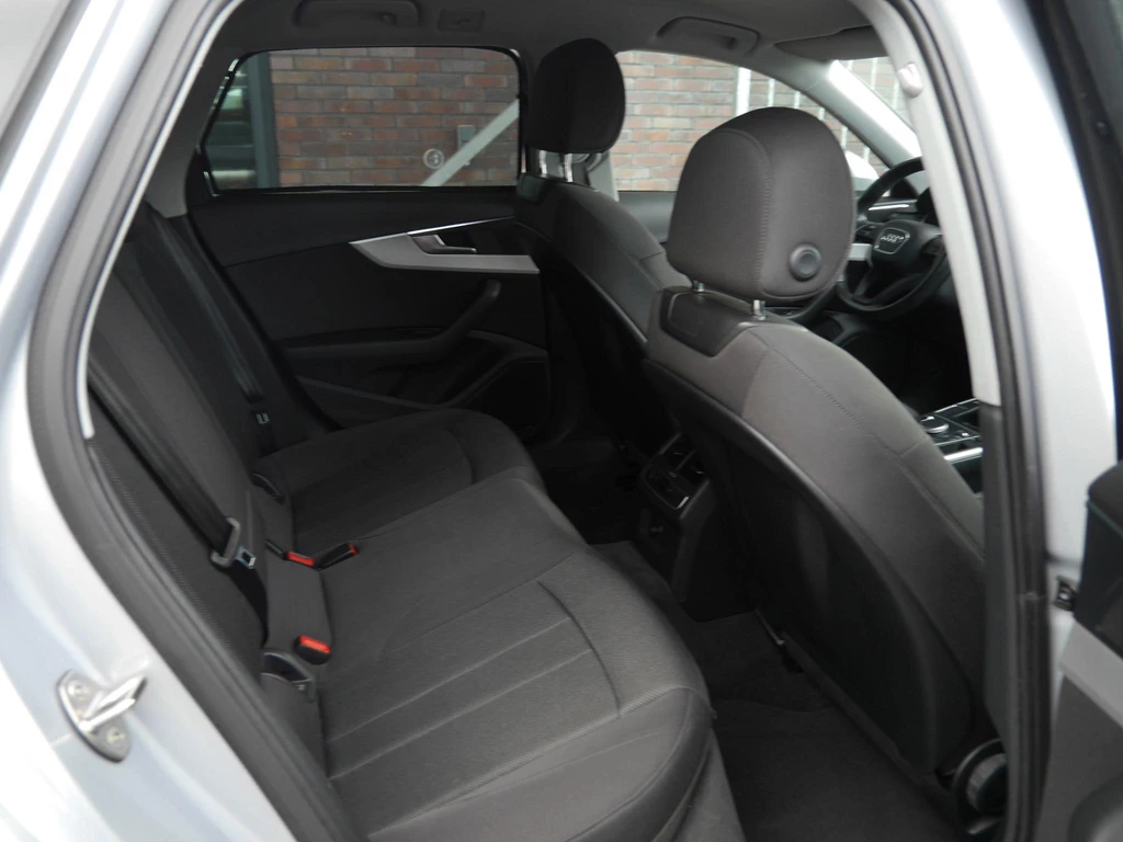 Audi A4 – foto 12