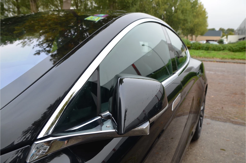 Tesla Model S – foto 29