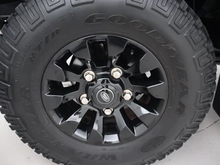 Land Rover Defender – thumbnail 35