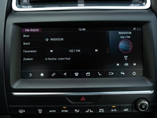 Jaguar E-PACE – thumbnail 56