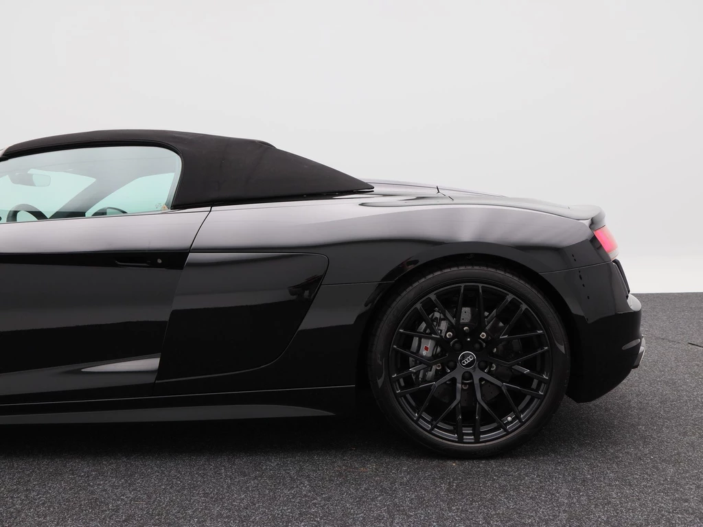 Audi R8 – foto 33