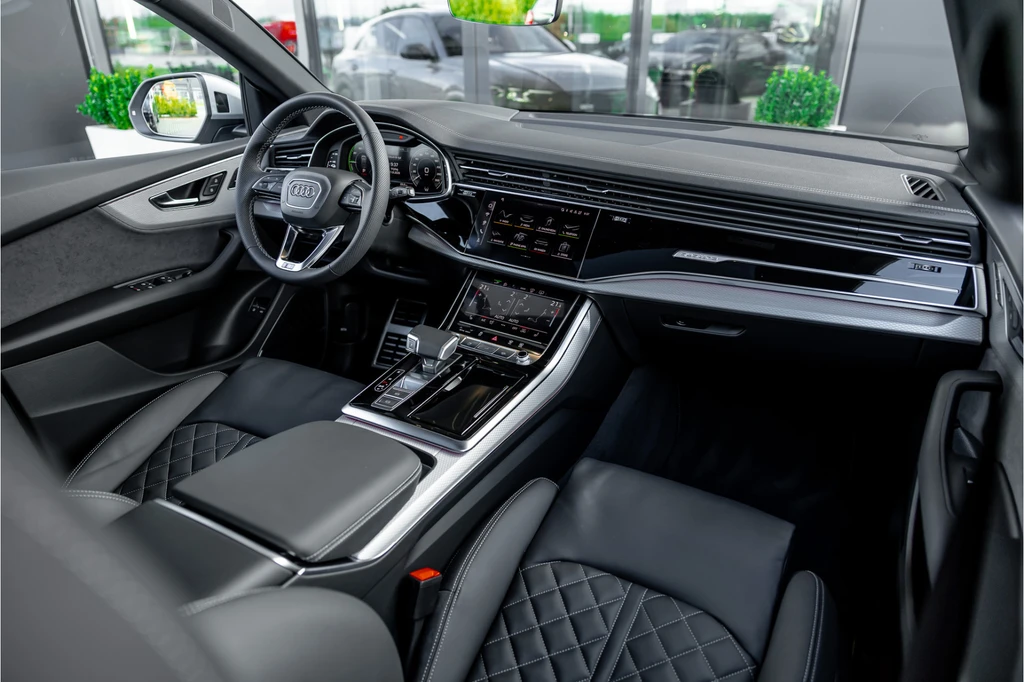Audi Q8 – foto 15
