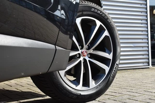 Jaguar F-PACE – thumbnail 8