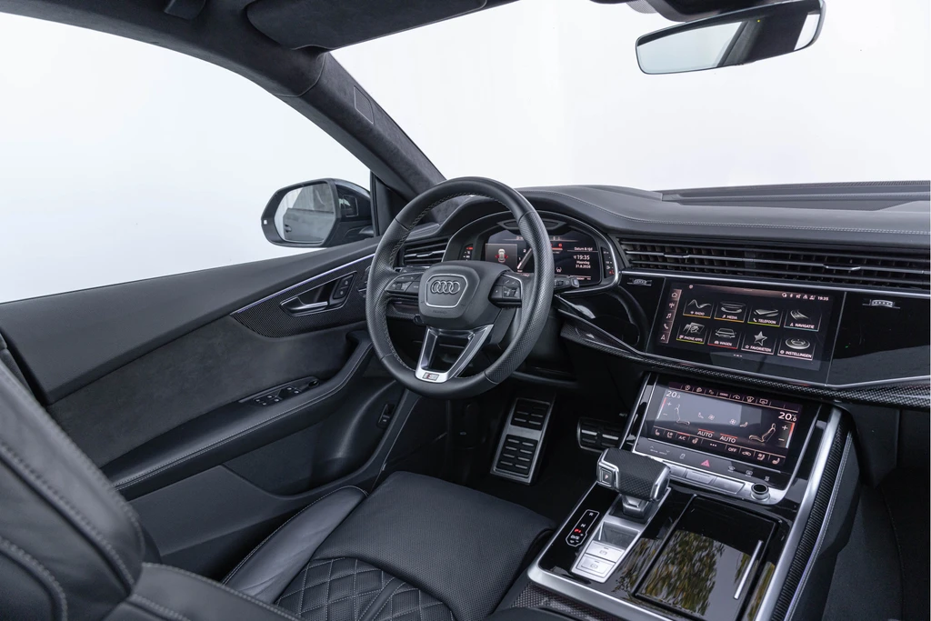 Audi SQ8 – foto 12