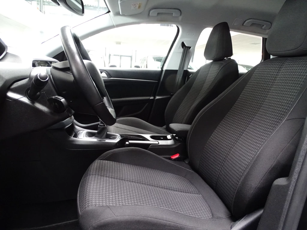 Peugeot 308 – foto 11