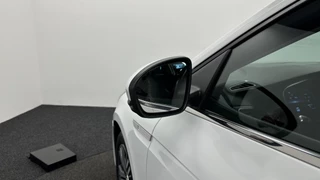 Renault Megane E-Tech – thumbnail 22