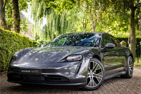 Porsche Taycan 4S Performance 93 kWh Vierwielbesturing Innodrive Matrix Bose