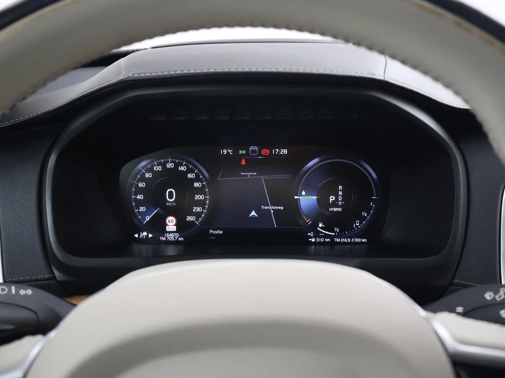Volvo XC90 – foto 29